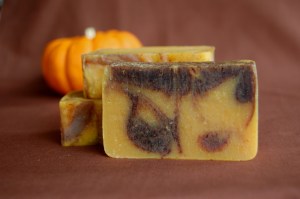 Swirled pumpkin spice soap