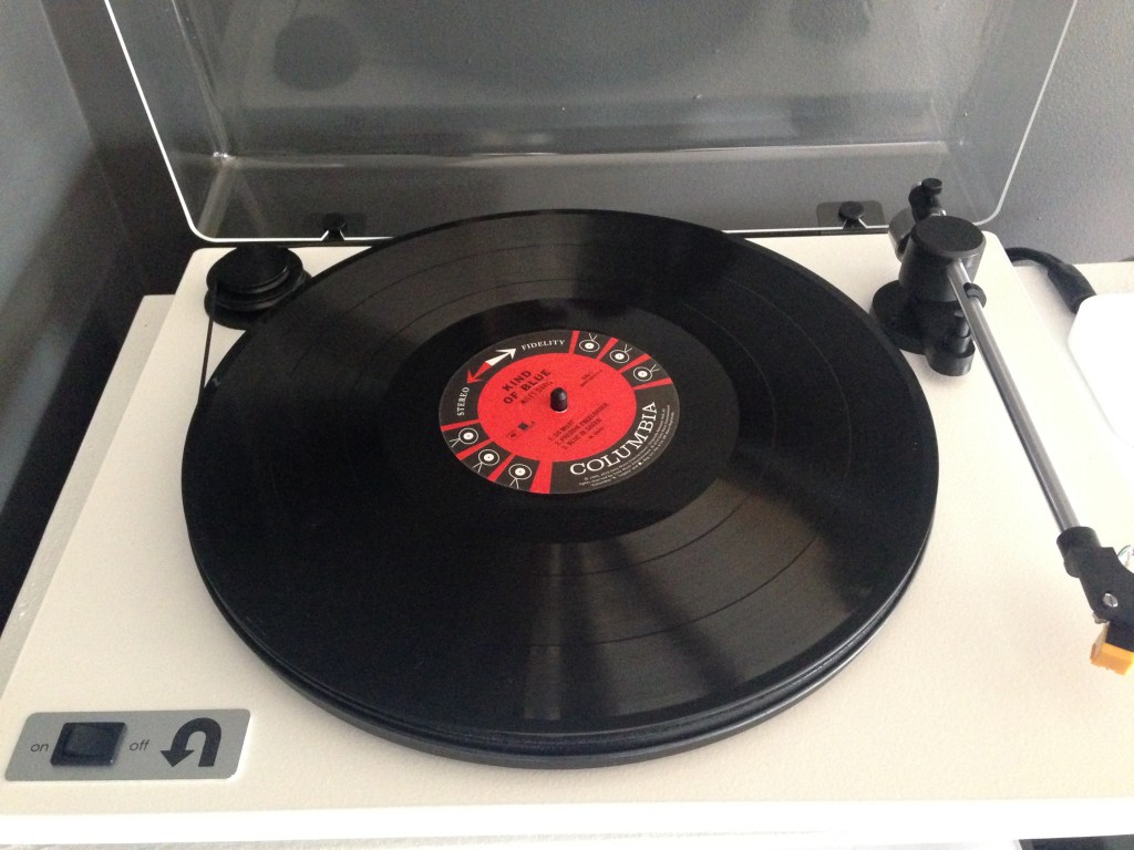 White U-Turn record player