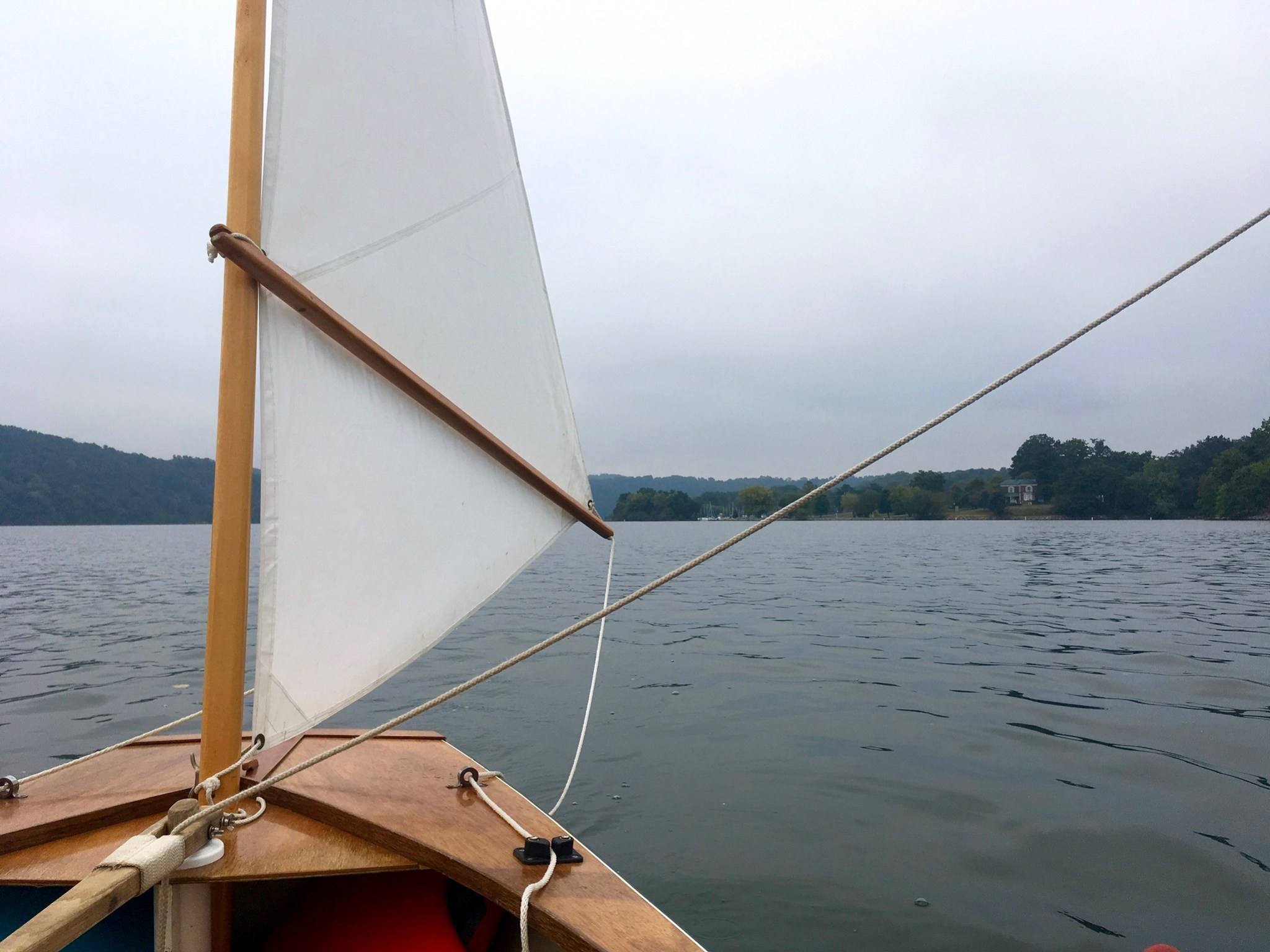 Claytor Lake, view off stern of sailboat