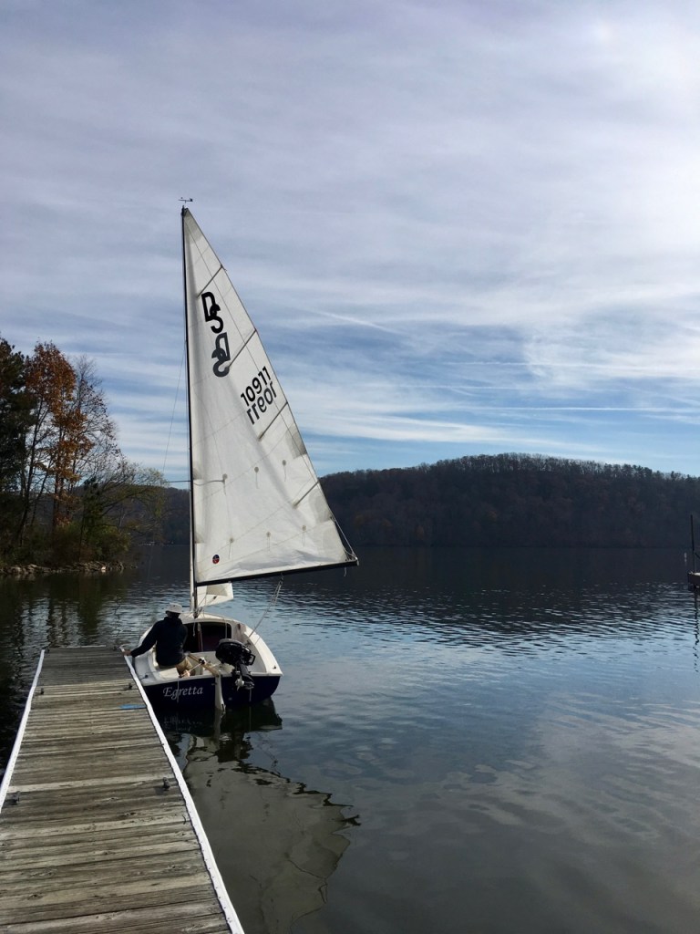we sailed up to the dock