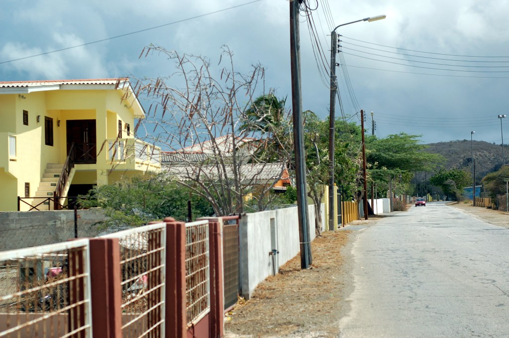 our lagun curacao street_0041